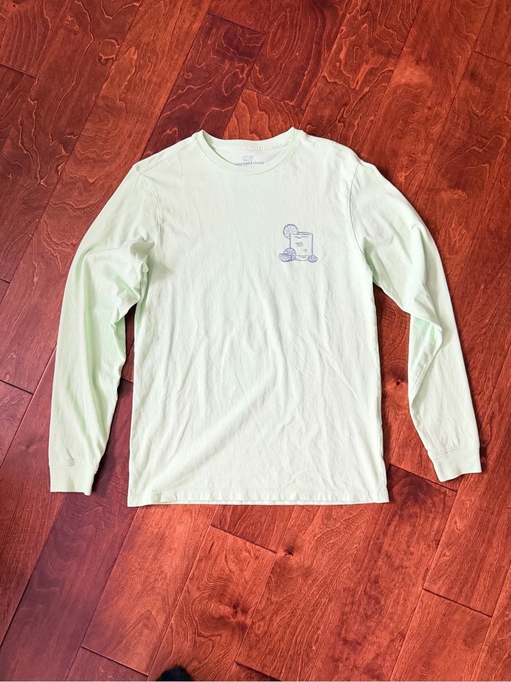 Vineyard Vines Men’s XS Lime Green Long-Sleeve Graphic Tee